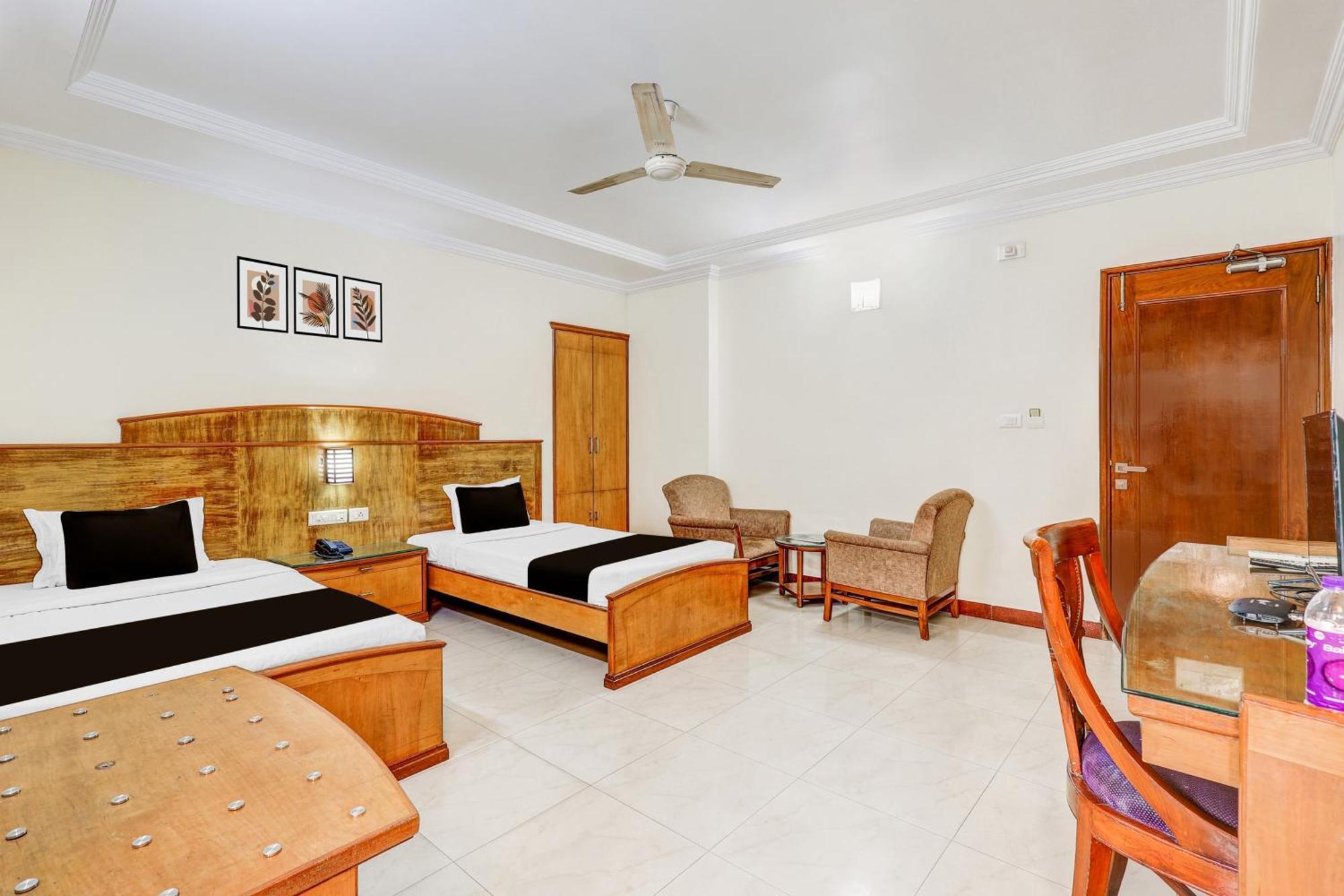 Townhouse Oak Vibe Vacation Hotels Visakhapatnam Exterior foto