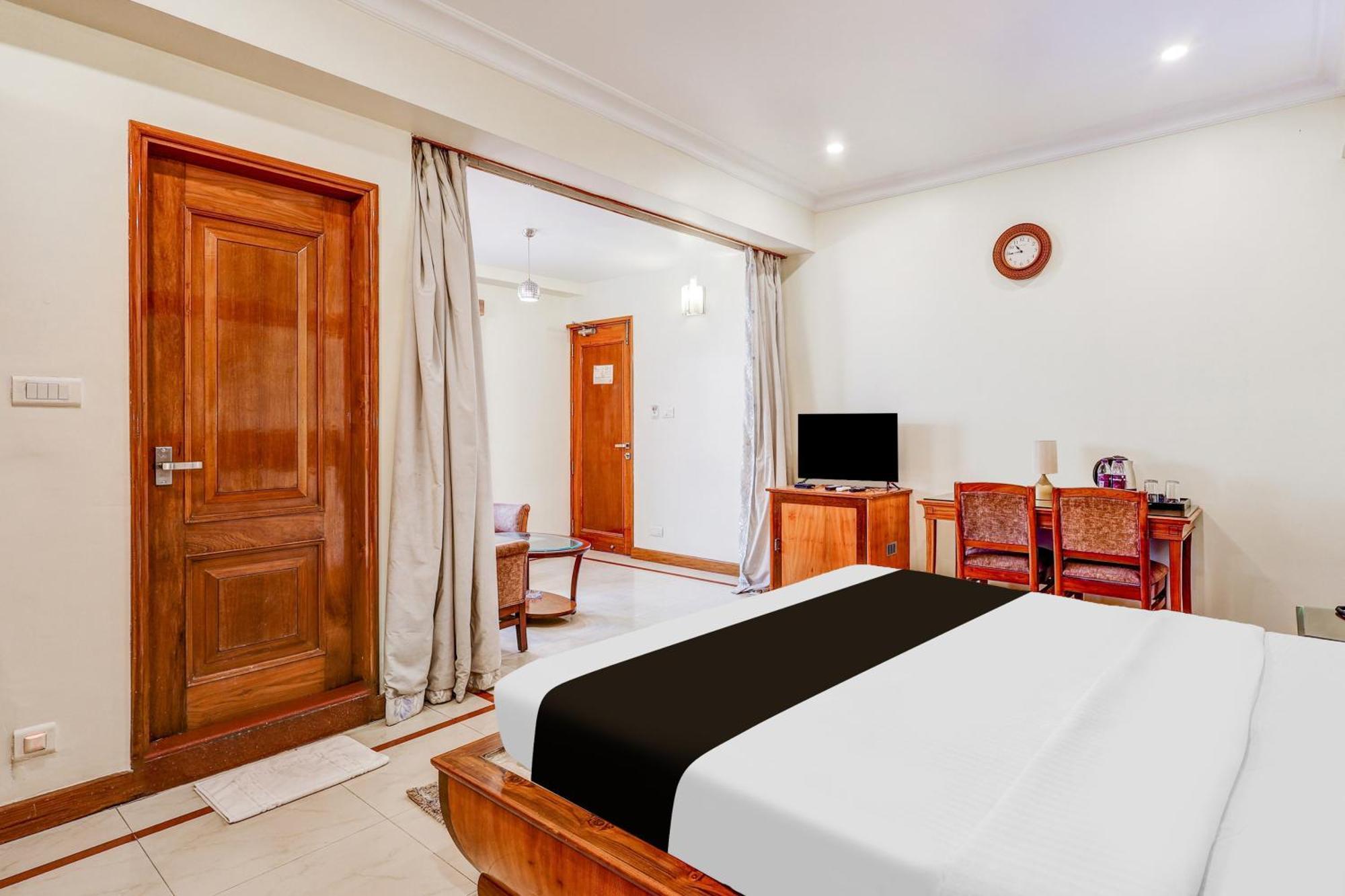 Townhouse Oak Vibe Vacation Hotels Visakhapatnam Exterior foto
