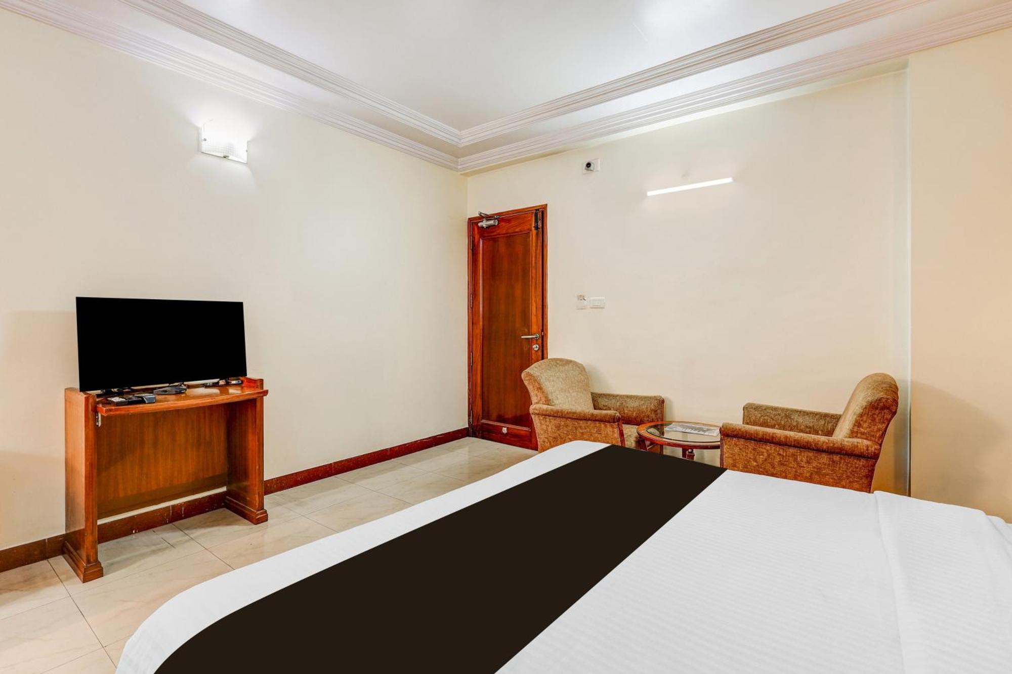 Townhouse Oak Vibe Vacation Hotels Visakhapatnam Exterior foto