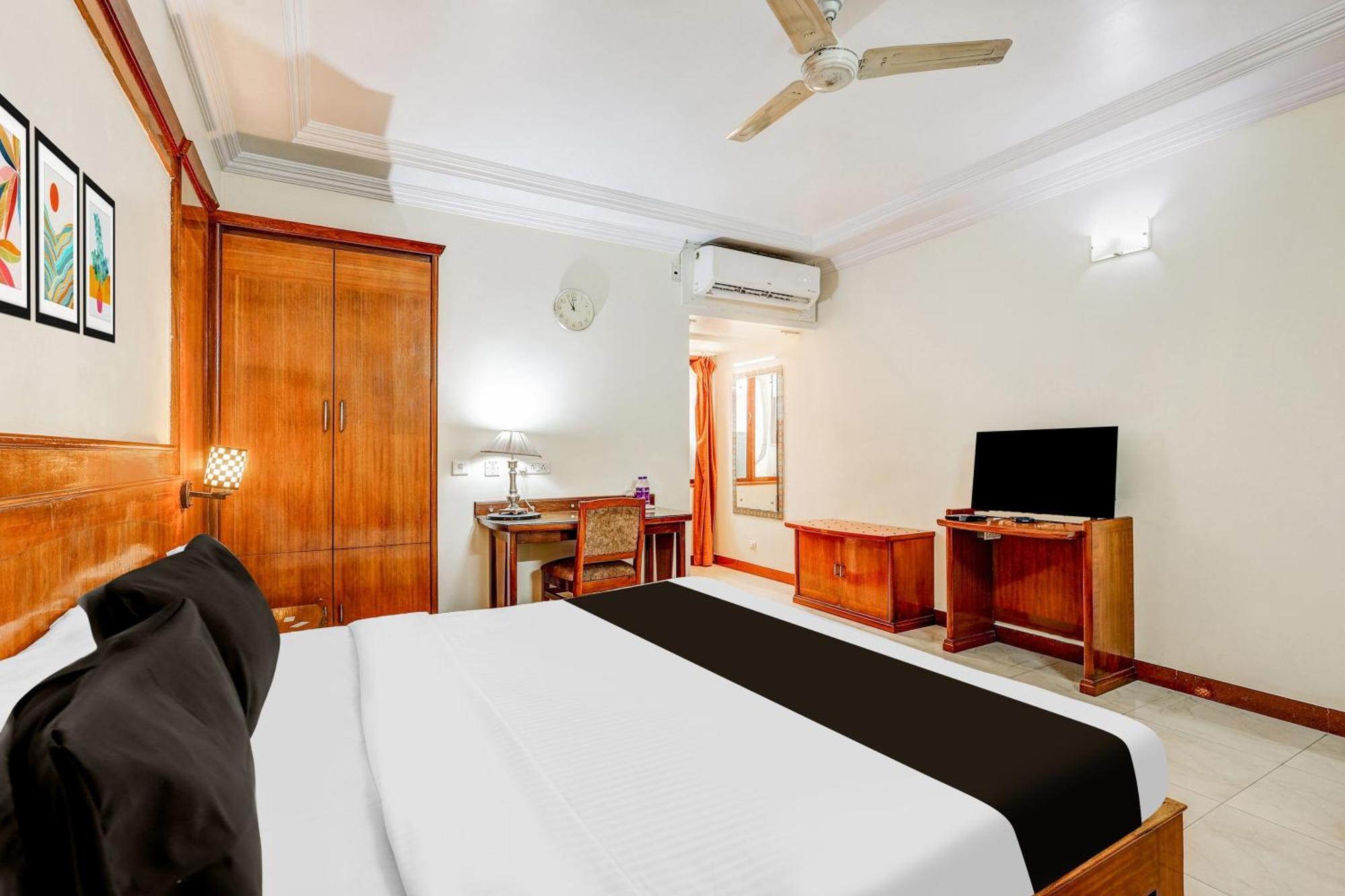 Townhouse Oak Vibe Vacation Hotels Visakhapatnam Exterior foto