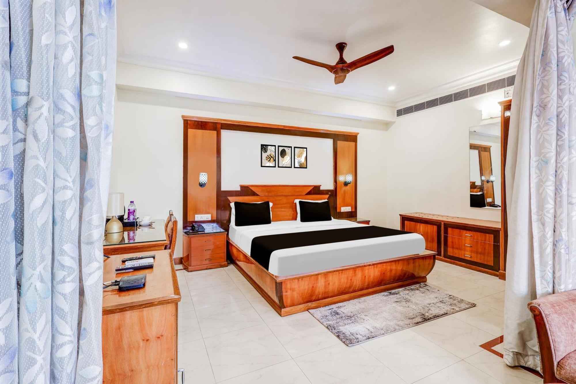 Townhouse Oak Vibe Vacation Hotels Visakhapatnam Exterior foto